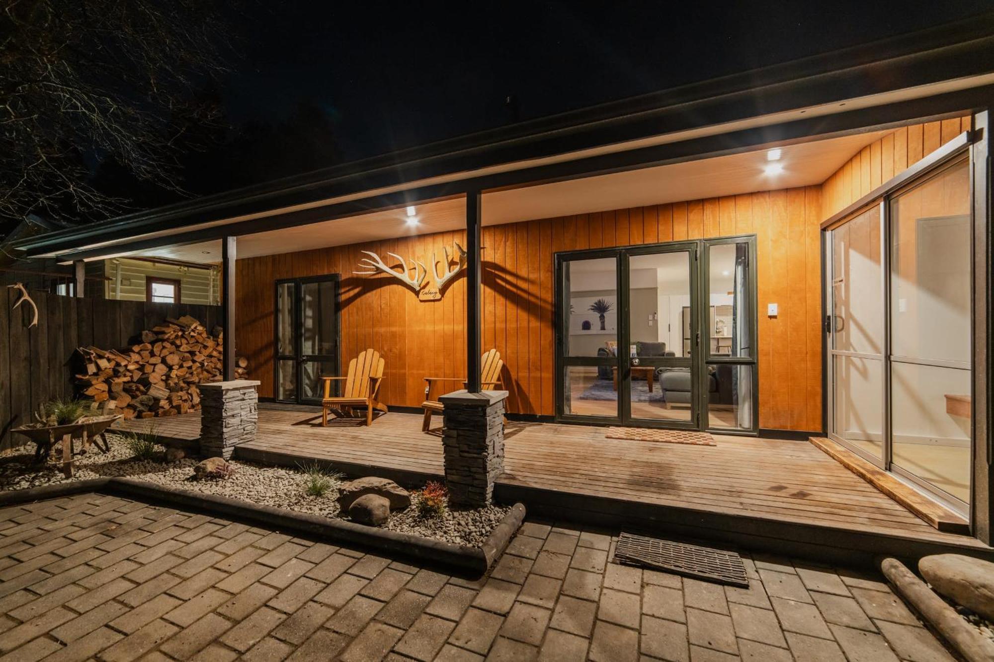 Galaxy 3Br Modern Home With Fireplace Outdoor Spa Lake Tekapo Exterior photo